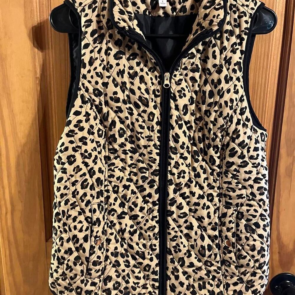 Croft & Barrow Women's Leopard Print Vest Size S